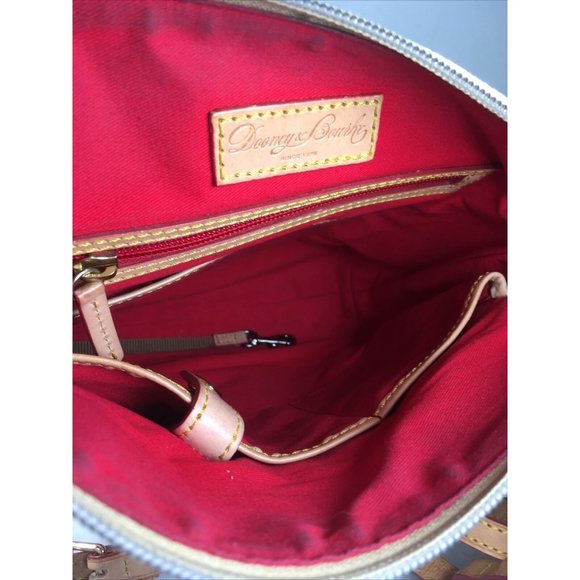 Dooney & Bourke Red and White Chevron Striped Leather Crossbody Shoulder Bag - Picture 3 of 12